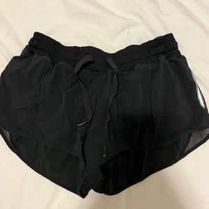 Lululemon Hotty Hot Shorts with Drawstring 2.5”